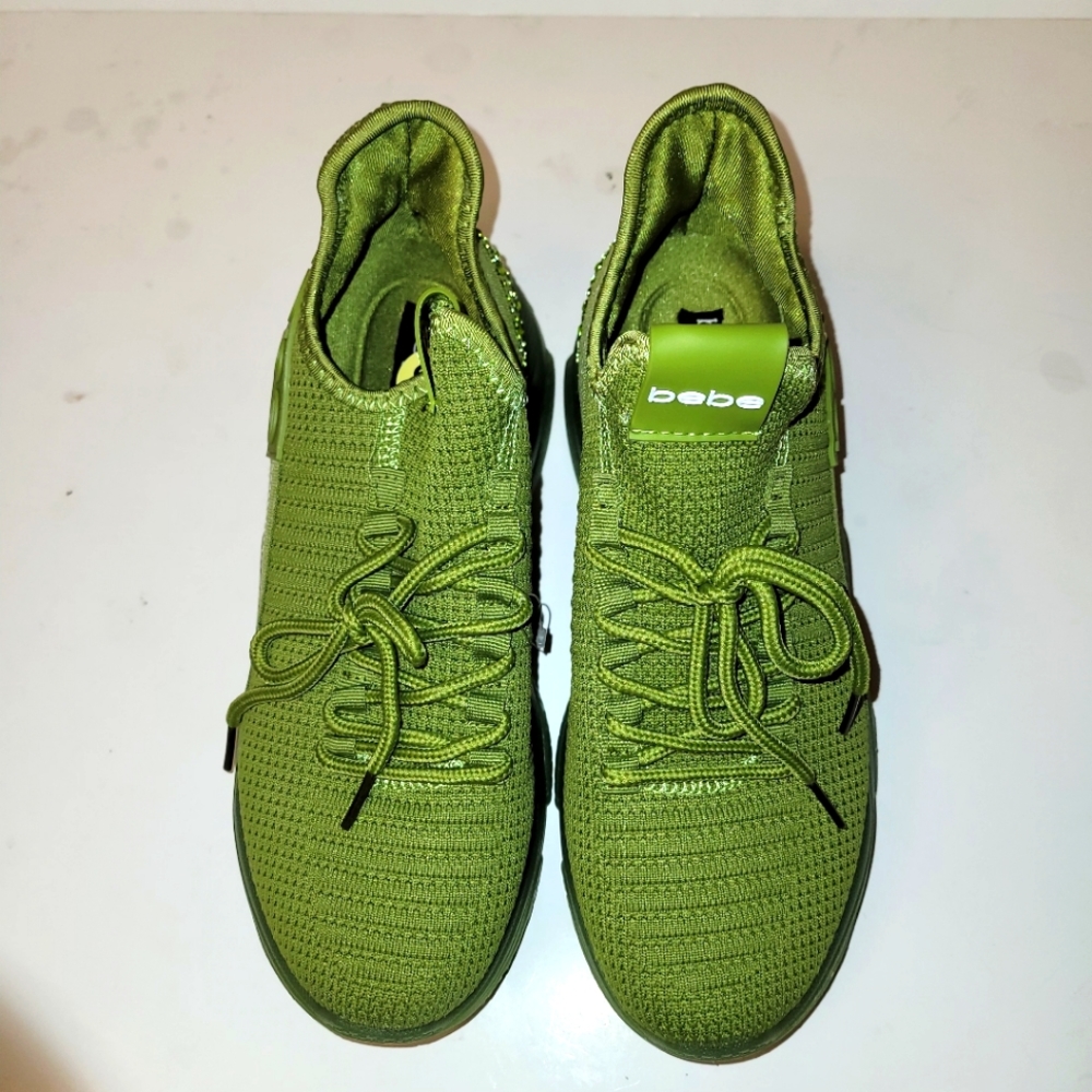 Bebe sport sneaker women's sz 9
